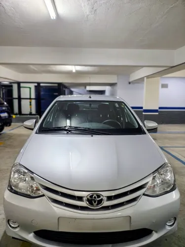 Toyota Etios XS Sedan 1.5 Flex 16V 4P Mec. 2014