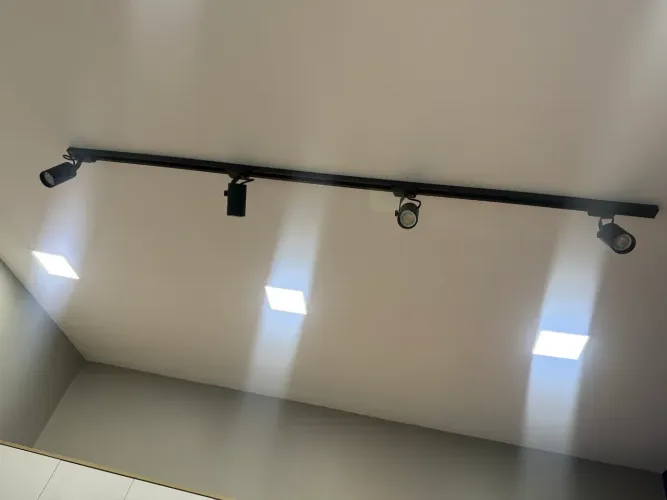 Luminária trilho