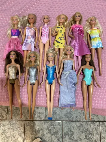 Lote de 11Barbies  lindas ?