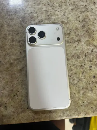 iPhone 17 pro max silver 5800R$