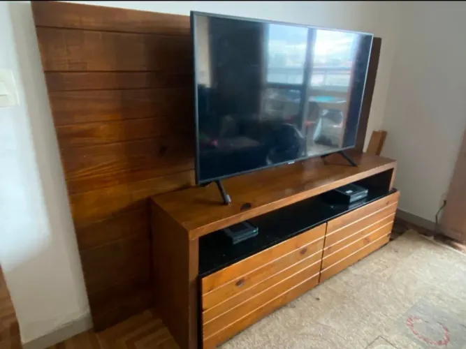 Rack e Painel a venda  rack 1,50m largura x 0,25m altura Painel 2,05m largura x 0,53m altu