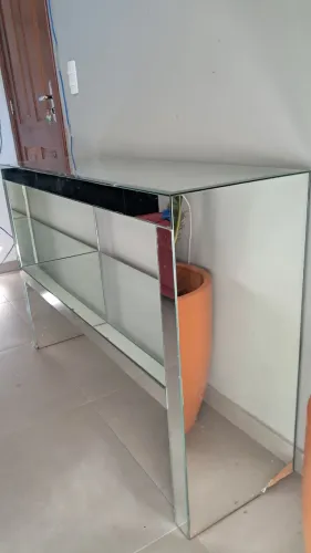 Vendo aparador espelhado