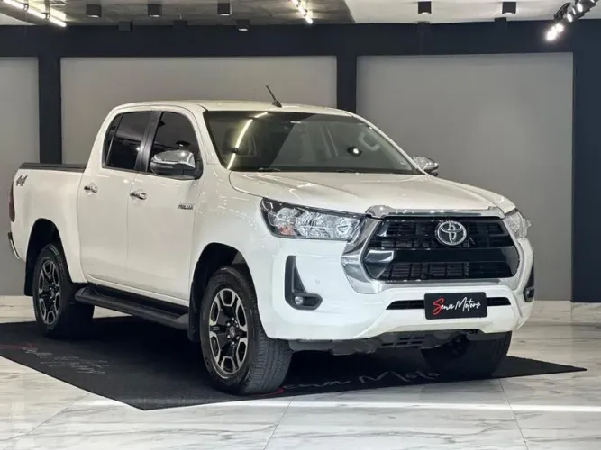 Toyota Hilux CD SRV 4X4 2.8 TDI Diesel Aut. 2021