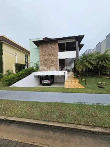 Casa de alto padrão no condomínio Alphaville