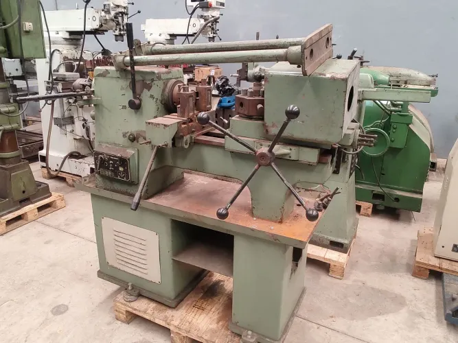 Torno revolver 1.1/2