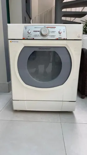 Secadora de roupas Brastemp