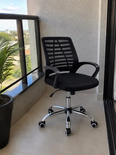 Cadeira de escritório preta