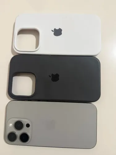 iPhone 15 pro saúde 92%