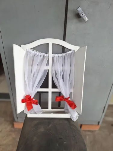 Duas janelas decorativas