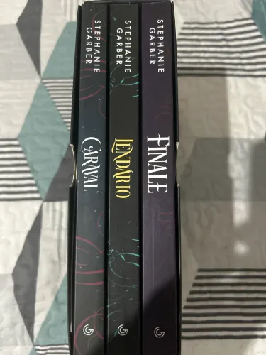 Box Caraval