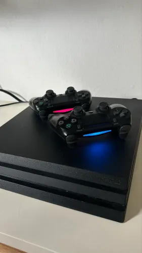 VENDE-SE Ps4 Pro 1TB