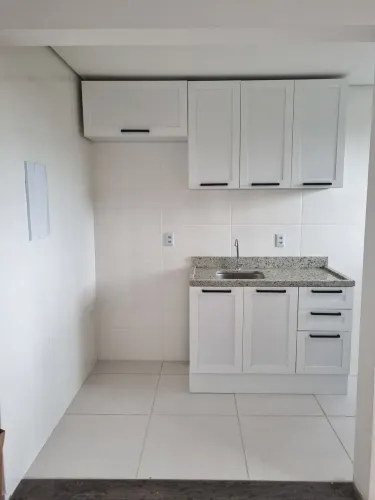 Armário de cozinha  com pia em pedra 120cm