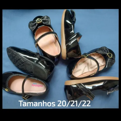 Vendo sapato feminino social infantil em ótimo estado. 