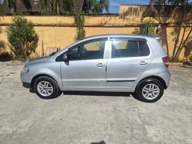 Volkswagen Fox Plus 1.0mi/ 1.0mi Total Flex 8V 4P 2010