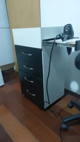 Carinho auxiliar para salao de beleza