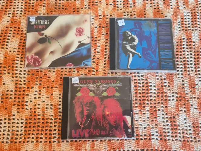 CDs Guns N' Roses Stranged +2 cds