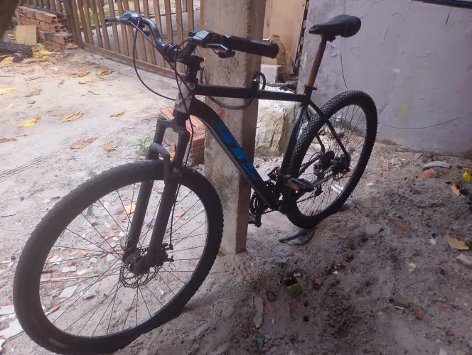 Vendo bike gts aro 29 freio a disco 
