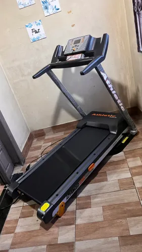 Esteira Athletic ADVANCED 430EE apenas R$ 1.900