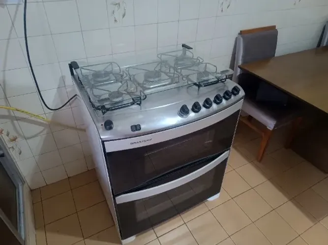 Fogão 5 bocas Brastemp - Forno elétrico e a gás