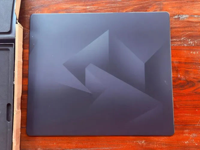 Mouse pad de Vidro GLSSWRKS Polarity XL (PRETO)