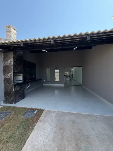 Casa 3/4 com suite - Facil Acesso para Goiânia