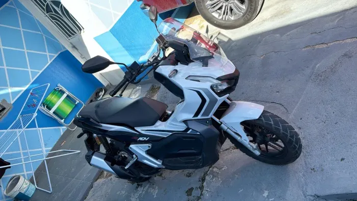 Honda Adv 150