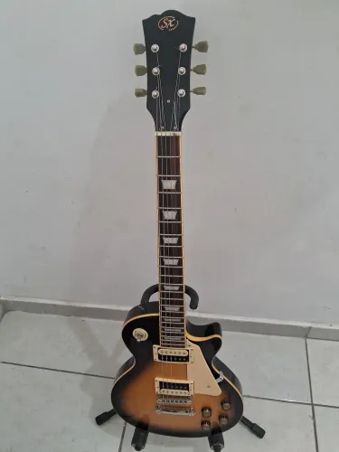 Guitarra SX lespaul.