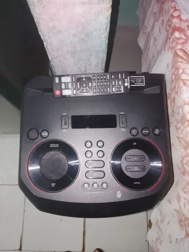 Vendo som LG