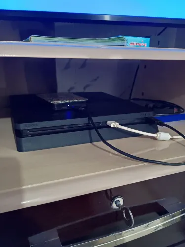 VENDO PS4 SLIM SEMINOVO C/ 2 CONTROLES
