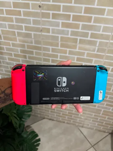 Nintendo Switch Completo + Dock + Joy-Cons + Grip + Fonte Original