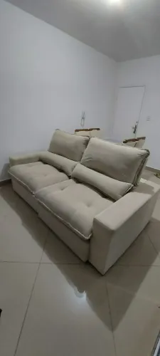 Sofá Retrátil e Reclinável 1.64m - Molas Ensacadas D33 - Bege (Usado Excelente Estado)
