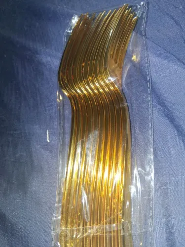 Talheres de plástico