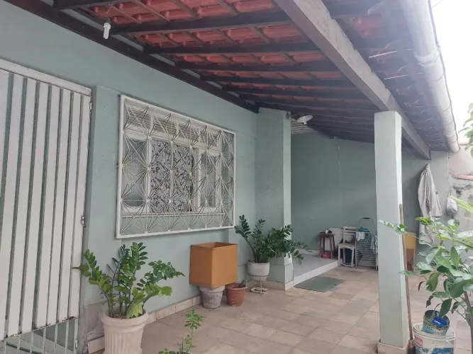 Ótima casa à venda - 74m²