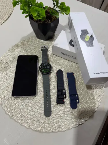 Samsung S21FE e Galaxy Watch 7 44mm