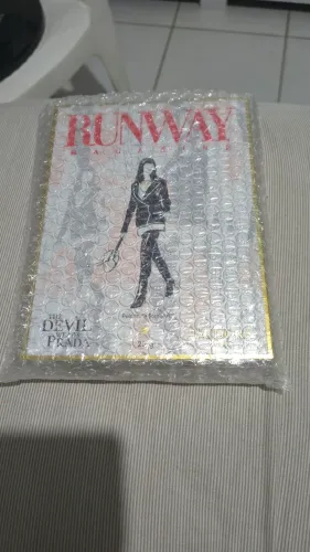 Paleta de Sombras Runway Magazine: