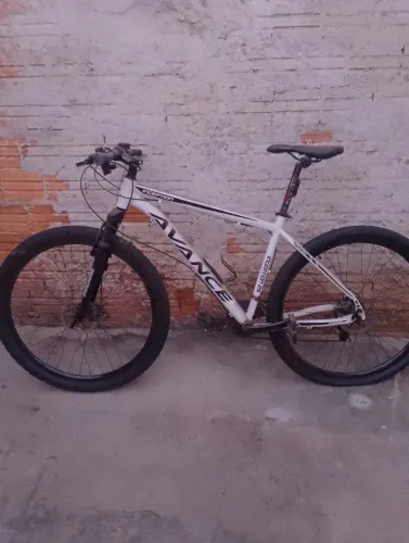 Bicicleta aro 29 nova