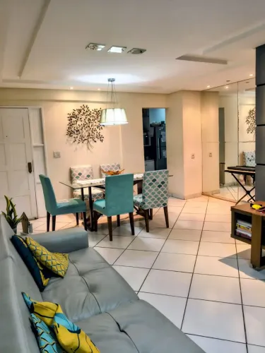 Lindo apartamento reformado, 3 qts em Campo Grande - VENDA