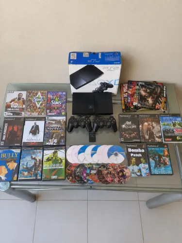 PS2 - Com Caixa!! E 2 controles + jogos