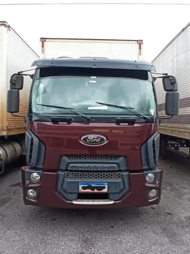 Caminhão TOCO Ford Cargo 1519B