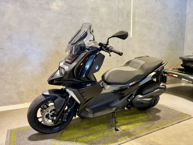 BMW C 400 X PLUS 2025