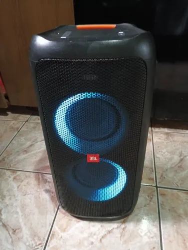 Caixa de som JBL partybox 100