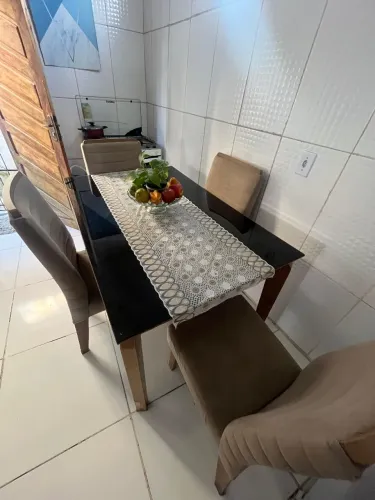Mesa de 4 cadeira