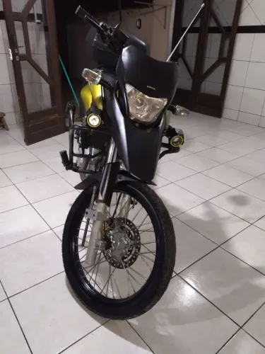 Vendo XRE 300 15.000