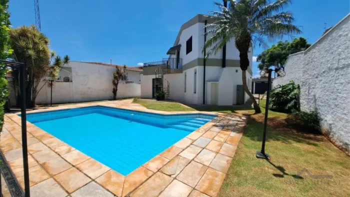 Casa a venda e para alugar na Cidade Universitária em Campinas/SP.