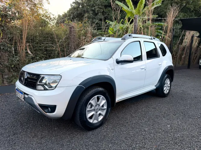 Renault Duster Dynamique 2.0 Hi-flex 16V Aut. 2016