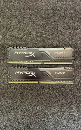 Memória RAM 32GB (2x16GB) Kingston HyperX Fury DDR4 3200MHz Excelente Estado LER ANUNCIO
