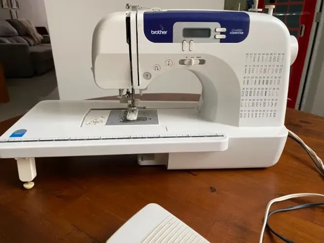 Maquina de costura Brother Cs 6000i