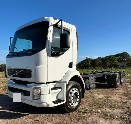 Volvo VM 260 6X2 2011/2011(((Ótimo estado)))