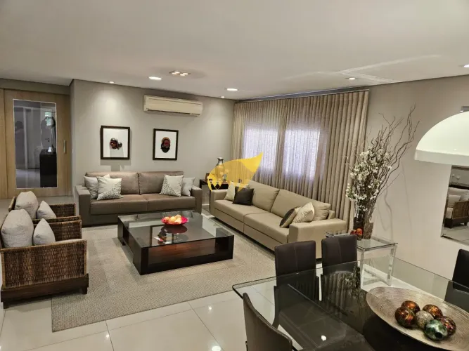 Aluguel de Casa de Luxo em Condomínio Alphaville Cuiabá 1, Jardim Itália - 3 Suítes, 330m²