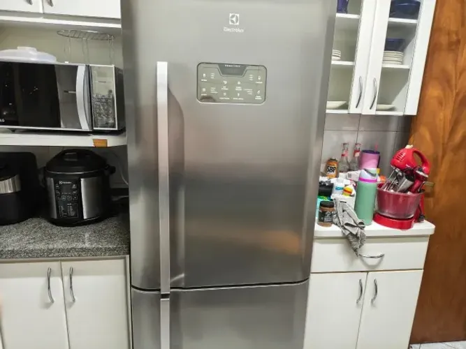 Geladeira Electrolux 454L Frost Free Inverse Inox